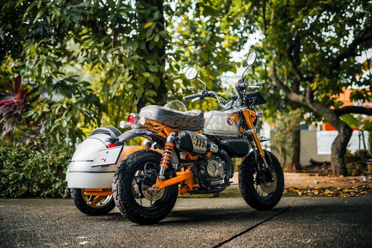 Honda Monkey 125 with Sidecar – Compact Adventure Meets Classic Style 3